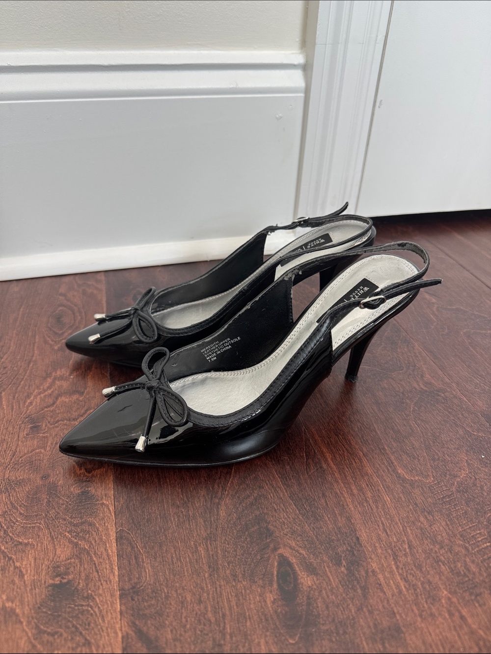White House Black Market WHBM Women’s Black Patent Leather Slingback Heels, 7.5